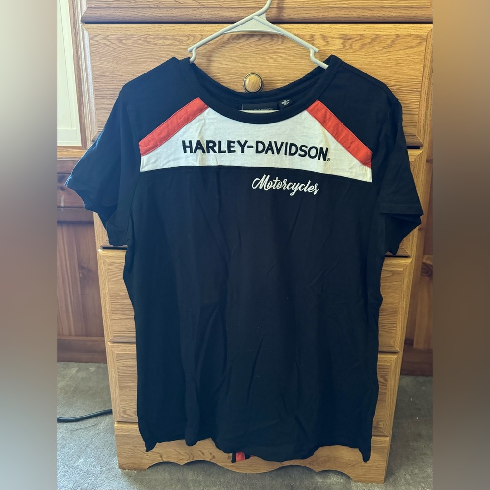 Women’s H-D shirt